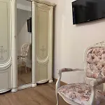 Yaroslava Osmomysla 9 Square - Center إلفيف