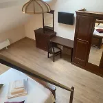 Yaroslava Osmomysla 9 Square - Center شقة