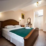 Yaroslava Osmomysla 9 Square - Center Lwów