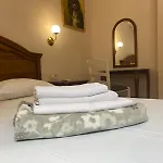 Yaroslava Osmomysla 9 Square - Center إلفيف