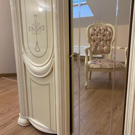 Apartment Yaroslava Osmomysla 9 Square - Center *