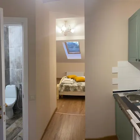 Apartment Yaroslava Osmomysla 9 Square - Center