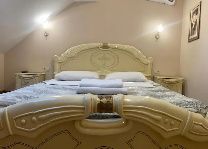 Yaroslava Osmomysla 9 Square - Center Διαμέρισμα Λβιβ