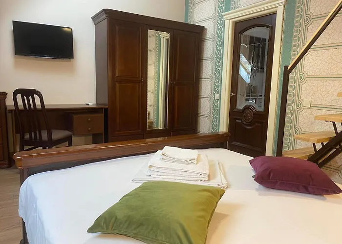 Yaroslava Osmomysla 9 Square - Center Apartamento Leópolis