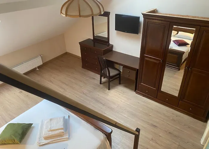 Yaroslava Osmomysla 9 Square - Center Apartamento