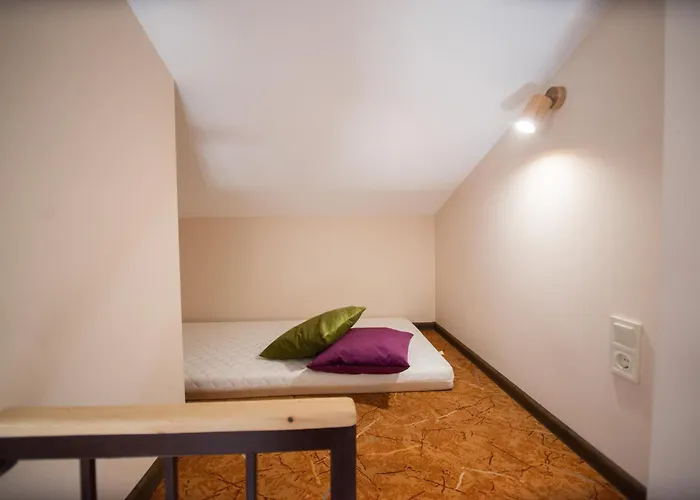 Yaroslava Osmomysla 9 Square - Center Lwów