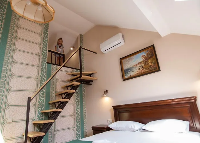 Apartamento Yaroslava Osmomysla 9 Square - Center *