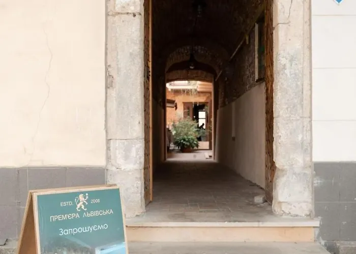 Yaroslava Osmomysla 9 Square - Center Apartament