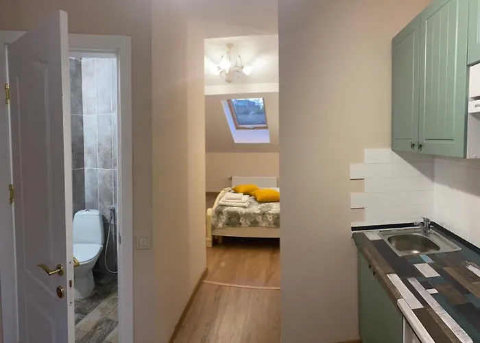 Apartment Yaroslava Osmomysla 9 Square - Center