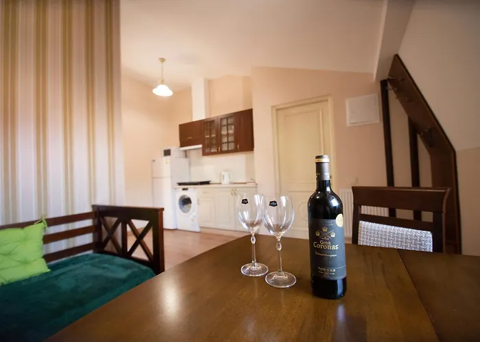 Yaroslava Osmomysla 9 Square - Center Apartment *